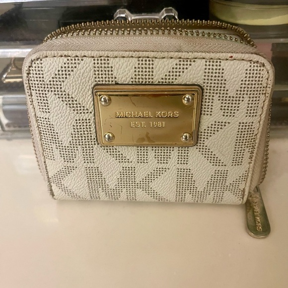 Michael Kors Handbags - Michael Kors Beige and Gold Wallet